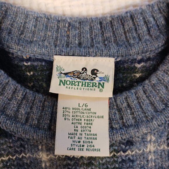 Northern Reflections Blue Plaid Crew Neck Sweater, Size Large - Picture 2 of 14
